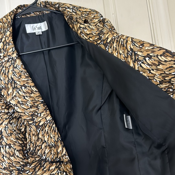 NWOT Animal Print Blazer Size 6 - Picture 5 of 8